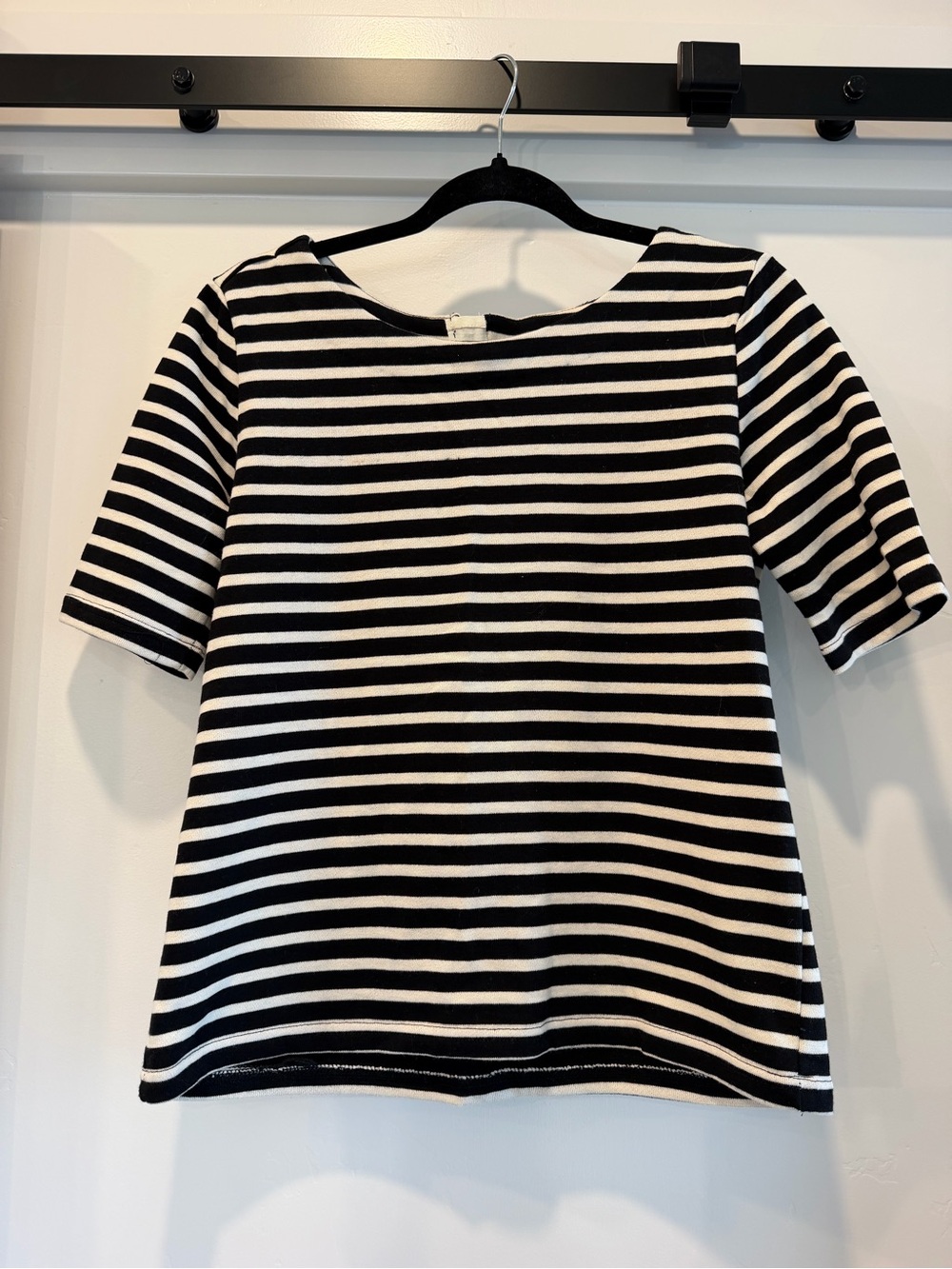 Three Dots Black and White Striped Women's Tee - Classic Breton Style M